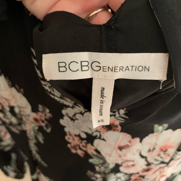 BCBG long sleeve dress - Picture 5 of 5